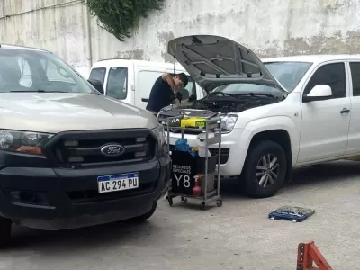 Funcionario marplatense de Seguridad acusado de hacerse el service de su auto particular con personal municipal